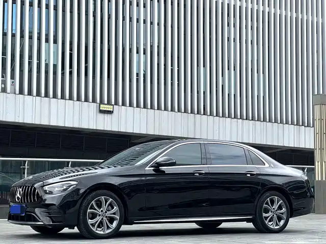 Mercedes-Benz Mercedes-Benz E-Class 2021