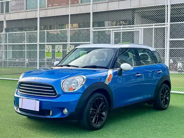 MINI MINI COUNTRYMAN 2013