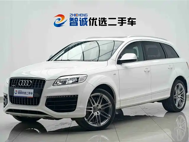 Audi Audi Q7 2010