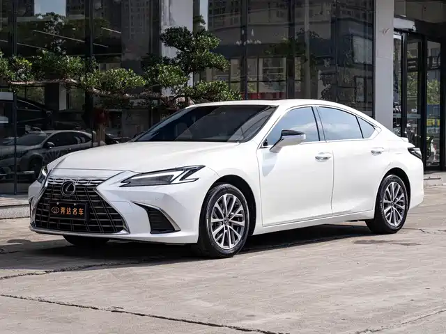 Lexus Lexus ES 2025