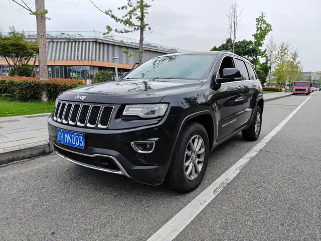 Jeep Grand Cherokee (Import) 2014
