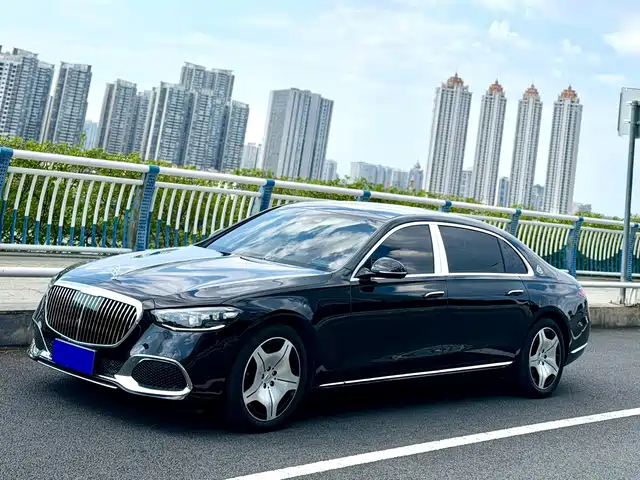 Mercedes-Benz Maybach S-Class 2024