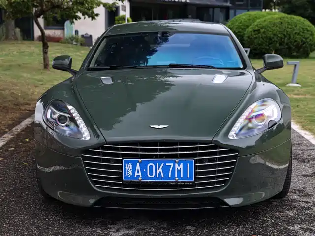 Aston Martin Rapide 2018
