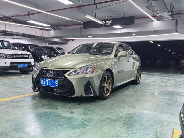 Lexus Lexus IS