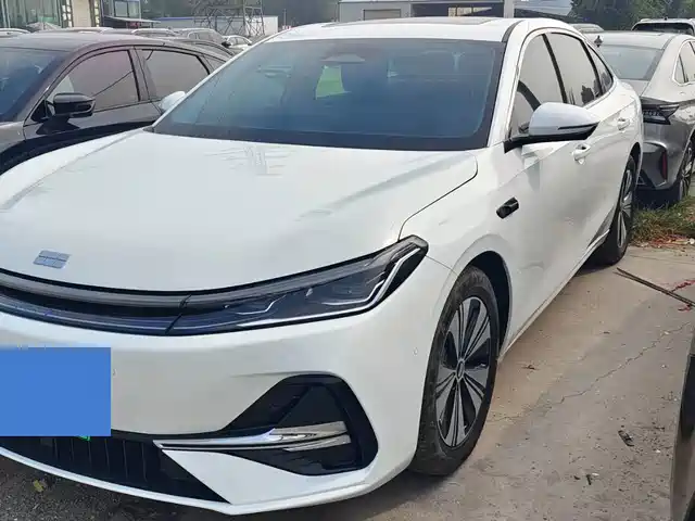 Geely Galaxy Galaxy A7 2025