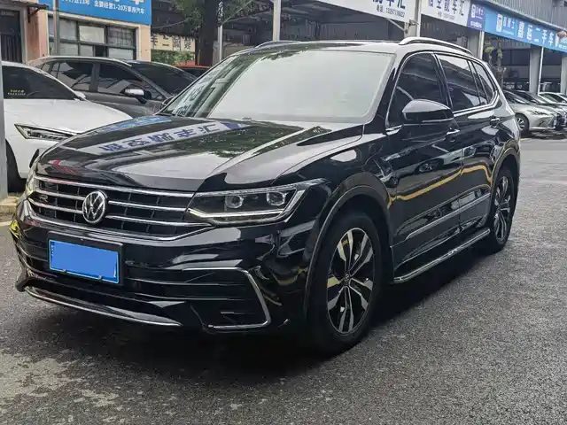 Volkswagen Tiguan L 2023