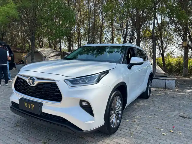 Toyota Highlander 2023