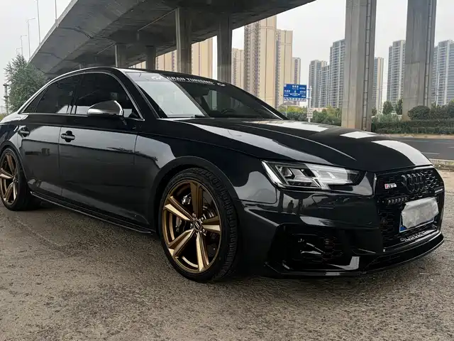 Audi Audi S4 2019