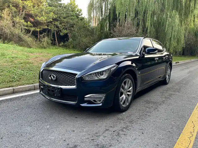 Infiniti Infiniti Q70 2017