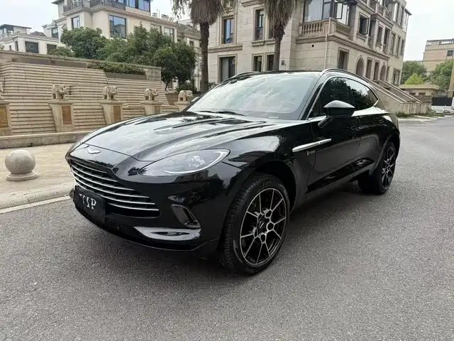 Aston Martin Aston Martin DBX 2021