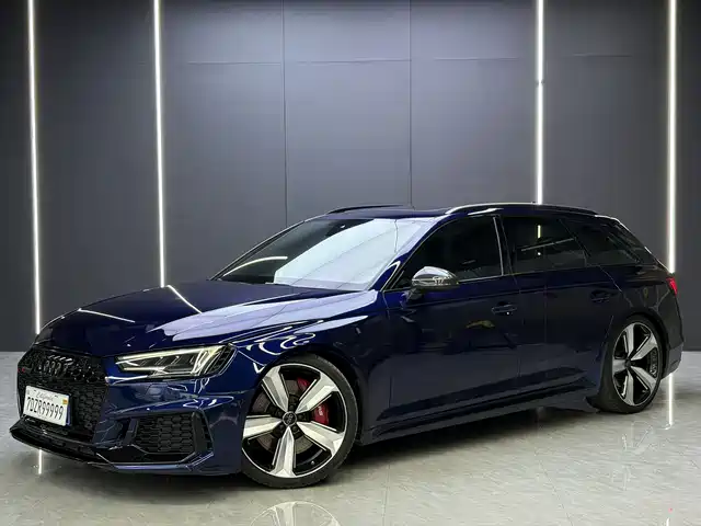 Audi Audi RS 4 2019