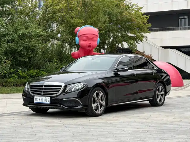 Mercedes-Benz Mercedes-Benz E-Class