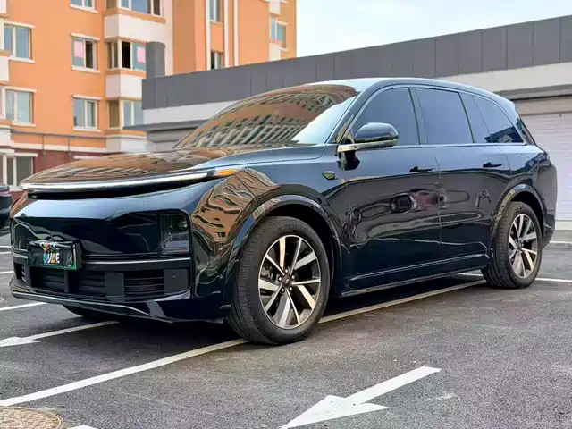 Li Auto Li L8 2024