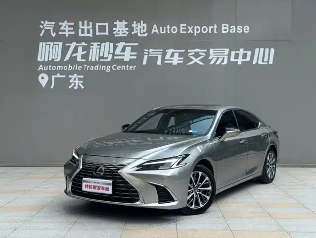 Lexus Lexus ES 2025