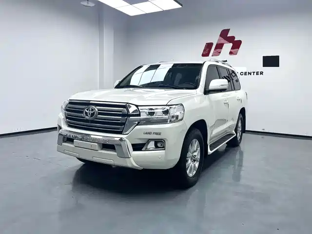 Toyota Land Cruiser (Import) 2016