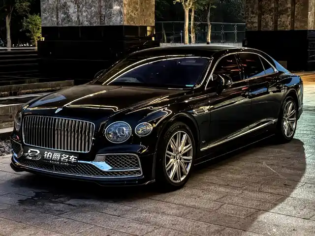 Bentley Flying Spur 2022