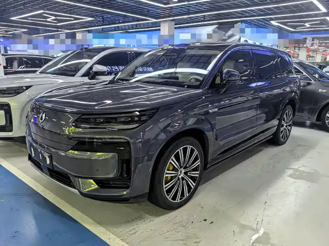 Denza Denza N9