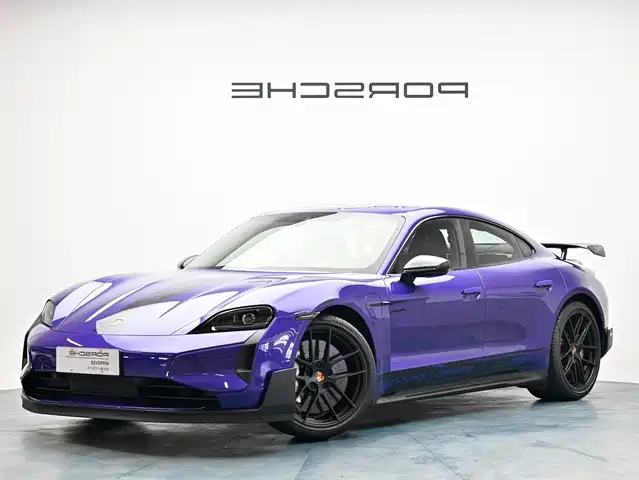 Porsche Taycan 2025