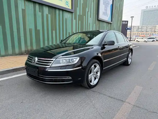 Volkswagen Phaeton 2015
