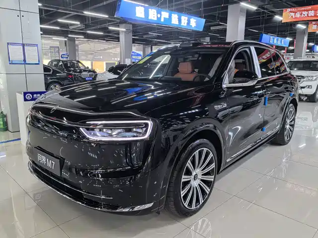 AITO Wenjie AITO M7
