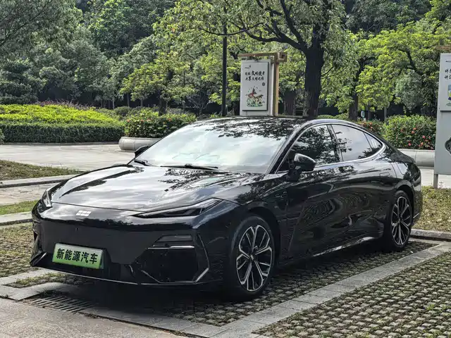 Geely Galaxy Galaxy E8