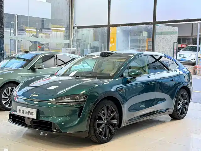Zhijie Luxeed R7 2025