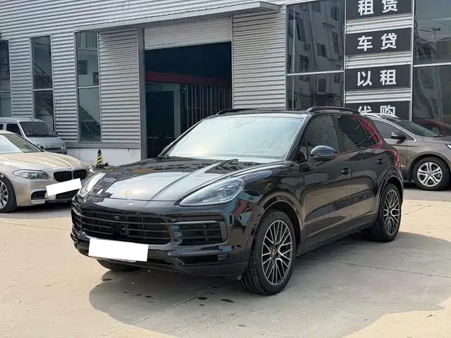 Porsche Cayenne 2021