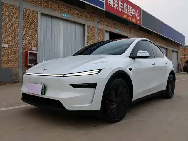 Tesla Model Y 2026