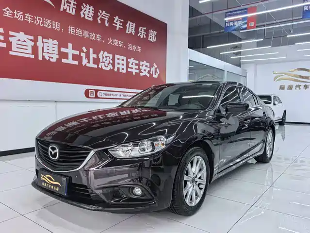 Mazda Atenza 2015