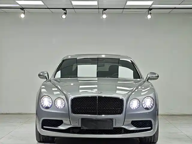 Bentley Flying Spur 2018