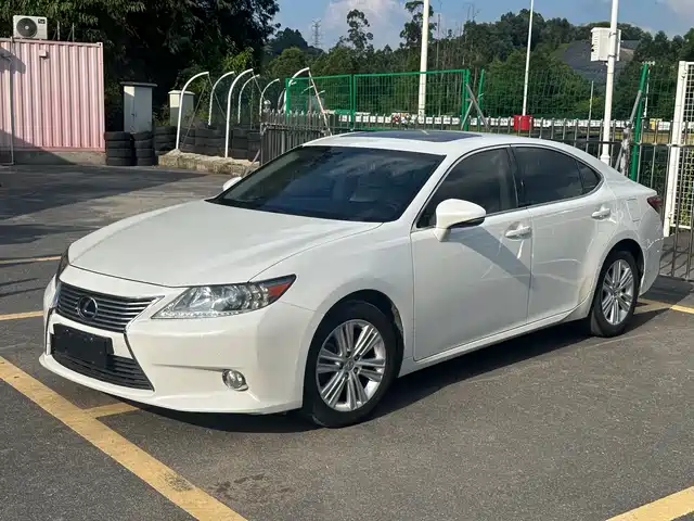 Lexus Lexus ES 2013
