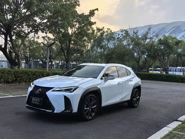 Lexus Lexus UX