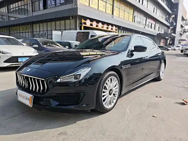 Maserati Quattroporte 2014