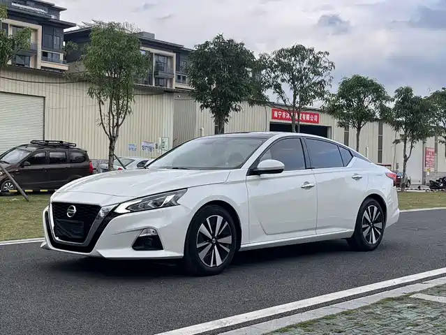 Nissan Teana 2021