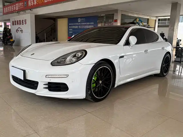 Porsche Panamera 2014