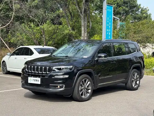 Jeep Grand Commander