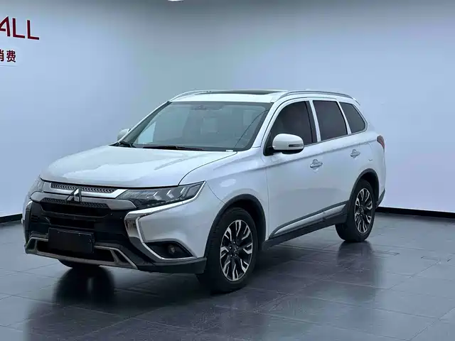 Mitsubishi Outlander 2021