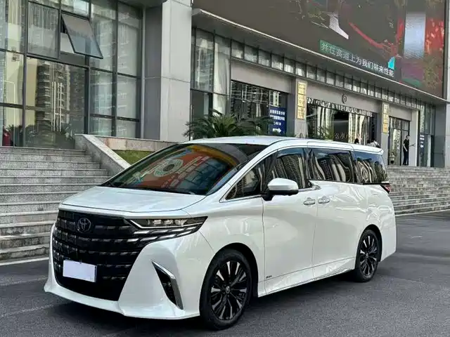 Toyota Alphard 2023