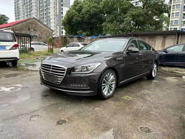 Hyundai Genesis