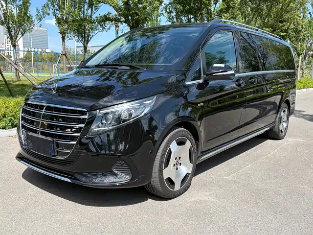 Mercedes-Benz Mercedes-Benz V-Class 2025