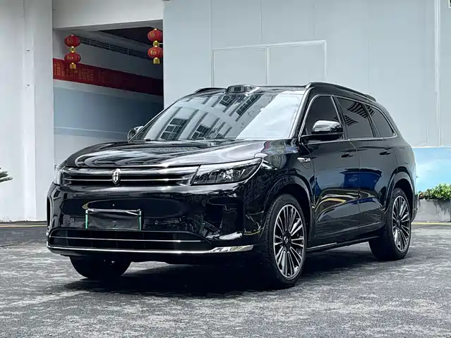 AITO Wenjie AITO M7