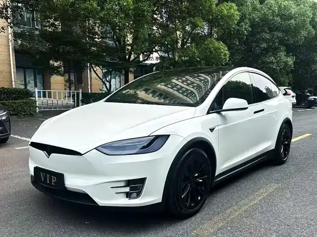 Tesla Model X 2018