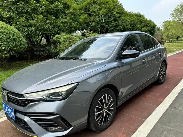 Roewe Roewe i5 2021