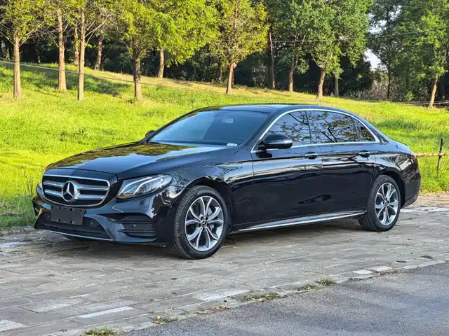 Mercedes-Benz Mercedes-Benz E-Class 2020