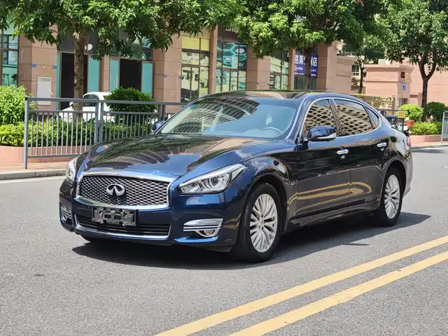 Infiniti Infiniti Q70 2017