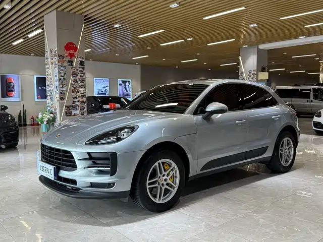 Porsche Macan 2020