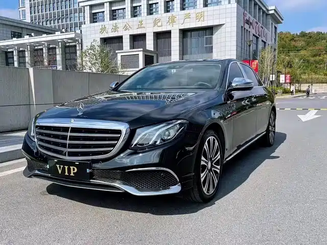 Mercedes-Benz Mercedes-Benz E-Class 2017