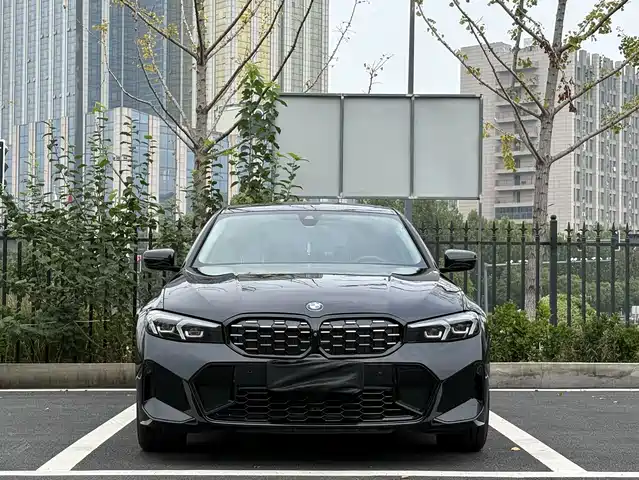 BMW BMW 3 Series 2024