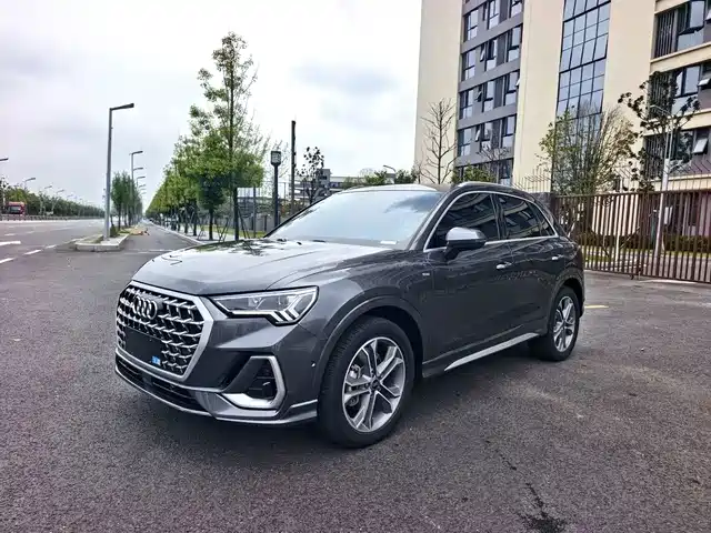 Audi Audi Q3