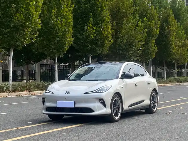 IM Motors IM LS6 2025